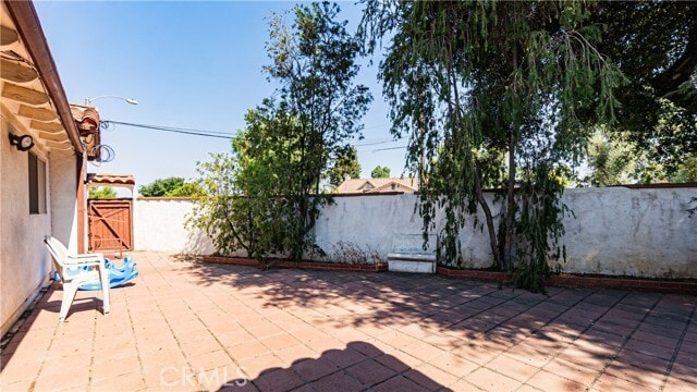 Photo - 635 Veile Ave