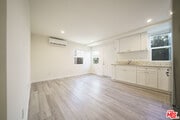 Photo - 231 E 85th St