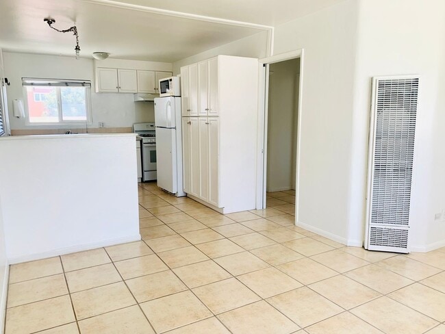 Photo - Live by the Beach! 2BD/1BA Mission Beach Apartment with Garage! Unit 732 Santa Barbara Place