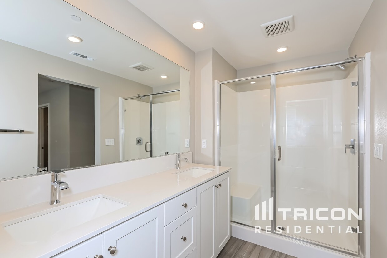 3D Tour - 28227 Luther Dr