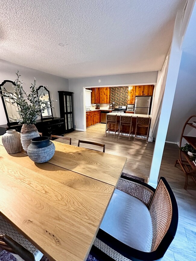 Photo - 5563 Gala Ave