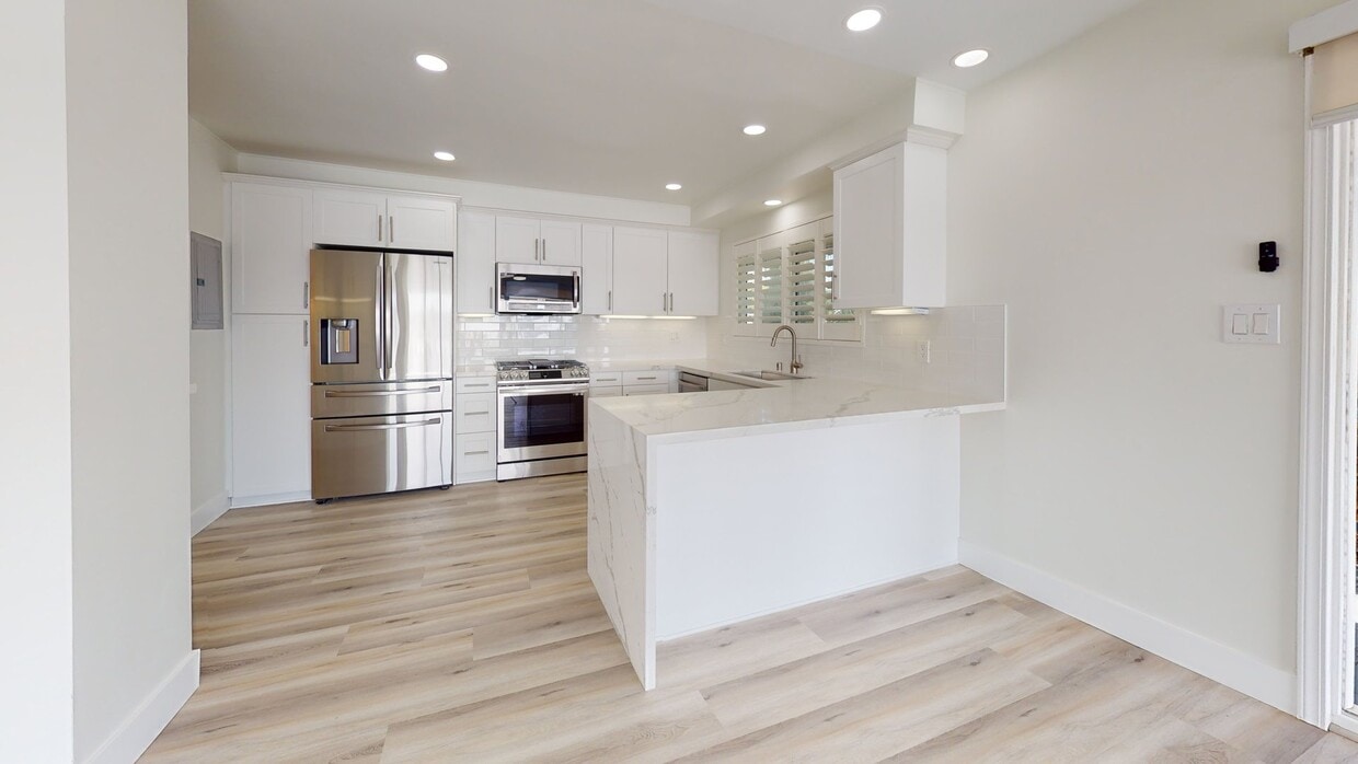 3D Tour - 919 Bayside Dr Condo Unit K4