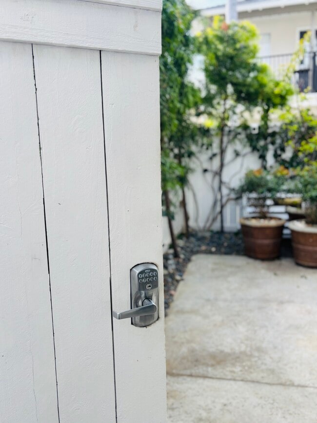 Photo - 413 14th St Unit B