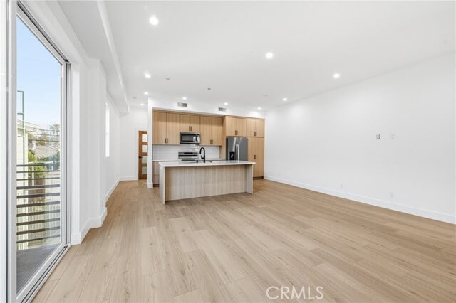 Photo - 6554 Balboa Blvd