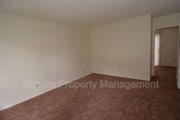 Photo - 2050 N Ventura Rd Unit 2