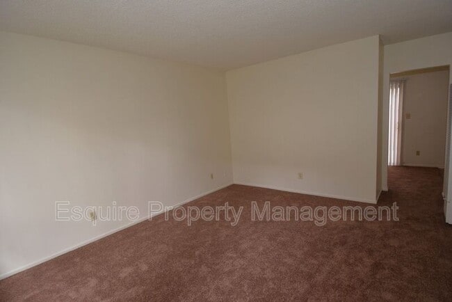 Photo - 2050 N Ventura Rd Unit 2