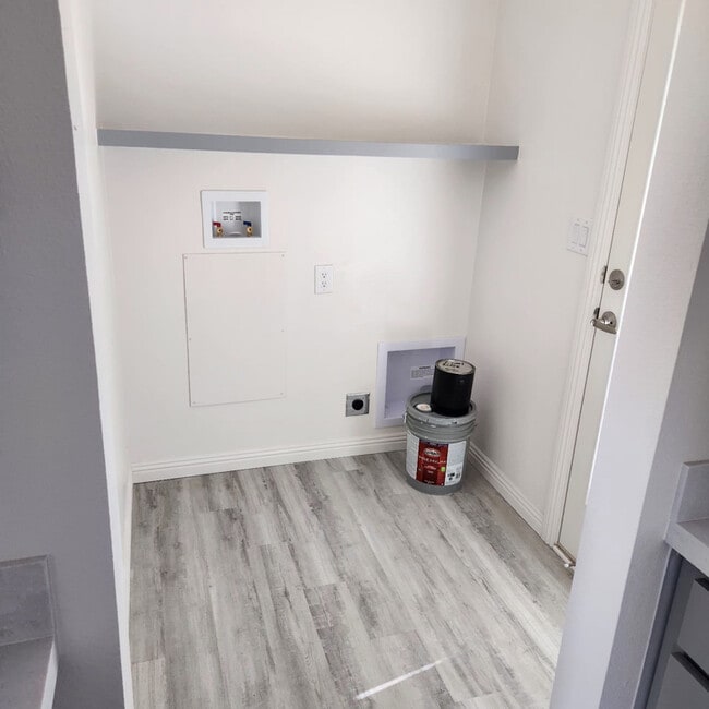 Photo - 1607 Walton St