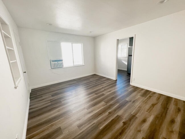 Photo - 38 S Parkwood Ave