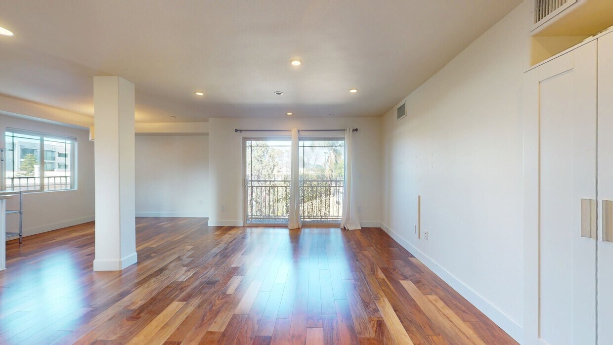 3D Tour - 5315 Bellingham Ave Unit 203