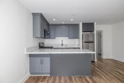1BR, 1BA - 650SF - Kitchen - 14628 Delano