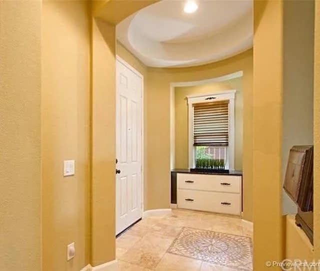 Photo - 32849 Northshire Cir