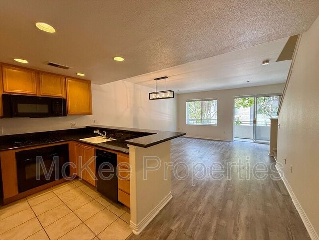 Photo - 1501 India St Unit #204