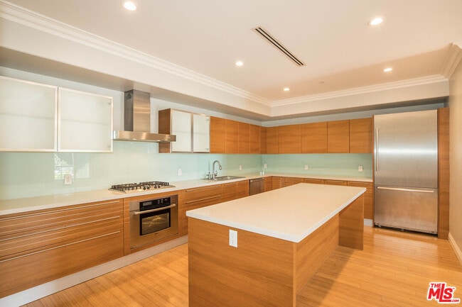 Photo - 1283 Havenhurst Dr Condo Unit 306