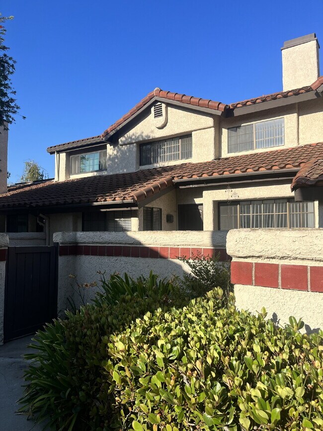 Photo - 480 Las Palomas Dr