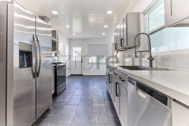 Photo - 1410 Central Ave