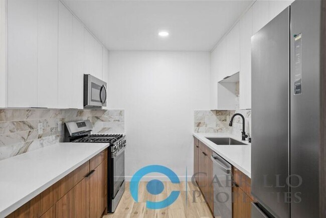 Photo - 4669 34th St Unit 3