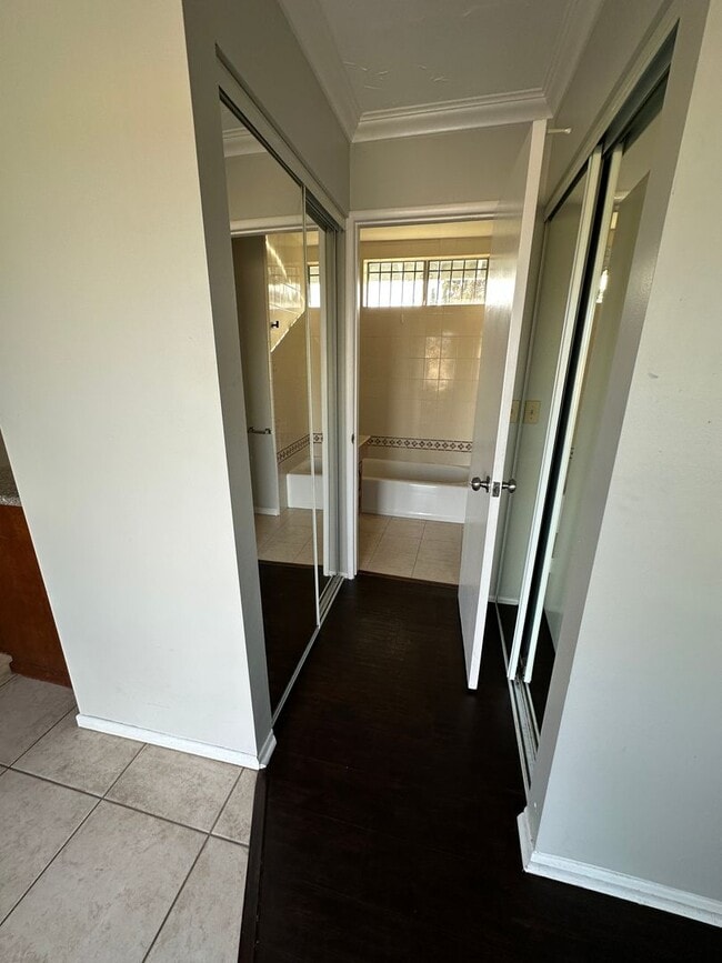 Photo - 717 W 214th St Unit 717 1/2