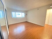 Photo - 3755 Mentone Ave