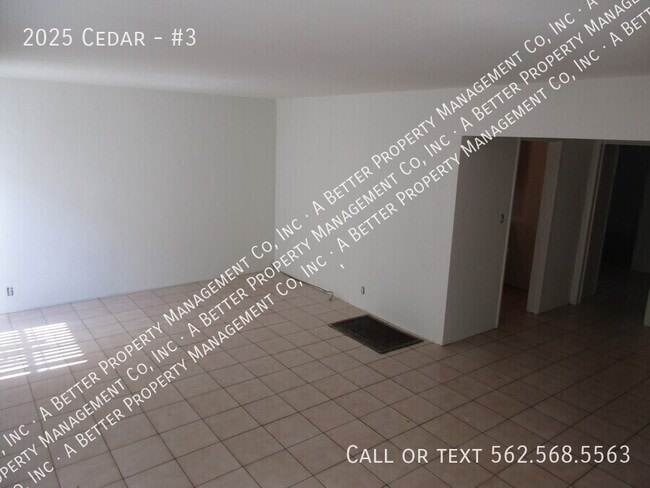 2025 Cedar-#3 - 2025 Cedar-#3 Apartment Unit #3