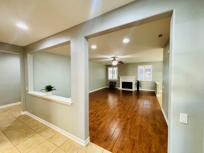 Photo - 44639 31st St W