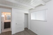 Photo - Modern Ocean Beach 1 Bed/1 Bath Apartment ... Unit 05
