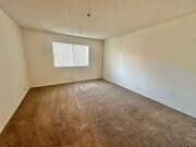 Photo - Spacious Two Bedroom Two Bath Condo near SDSU!!
