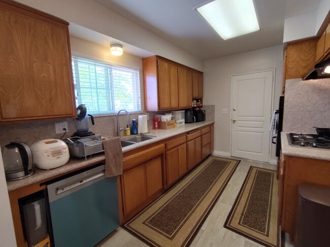 Photo - 43710 Rimvale Ave