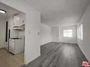 Photo - 1560 W 160th St House