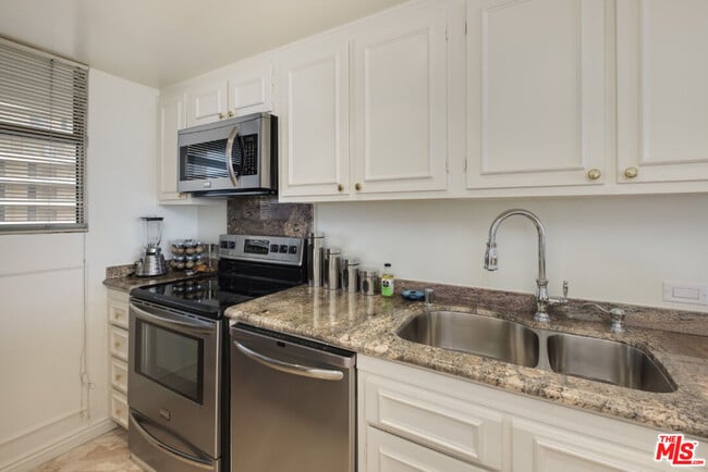 Photo - 4267 Marina City Dr Unit 908
