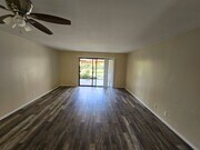 Photo - Orange Tree: Lower 1 Bedroom 1 Bath, House