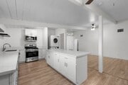 Photo - 4926 54th St