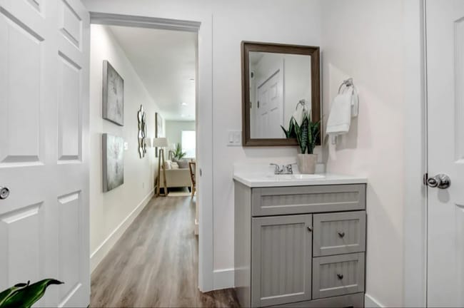 Photo - 1115 E Artesia Blvd