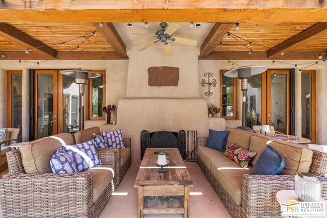 Photo - 72689 Beavertail St