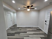 Photo - 2224 W Dunlop St