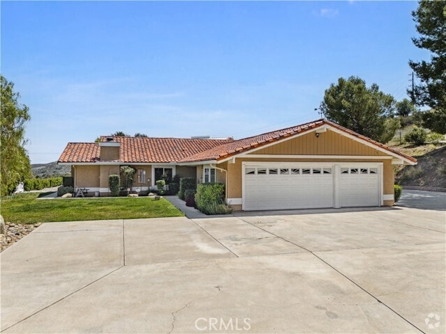 Building Photo - 30120 Hasley Canyon Rd Rental