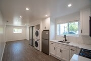 Photo - 5340 Whitsett Ave Unit 10