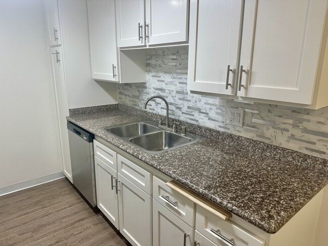 Photo - Copa Triana Apartments