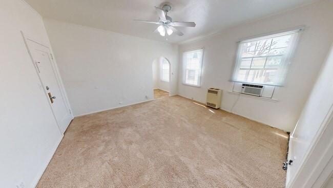 Photo - Single classic charm with a homey feel in South Pasadena!