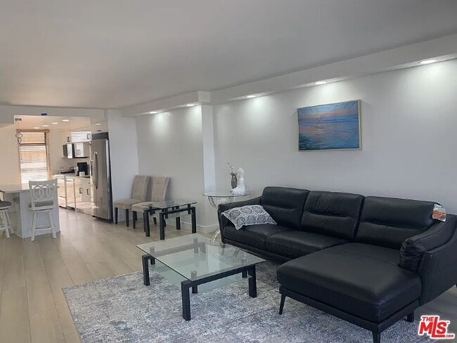 Photo - 4265 Marina City Dr Unit 907