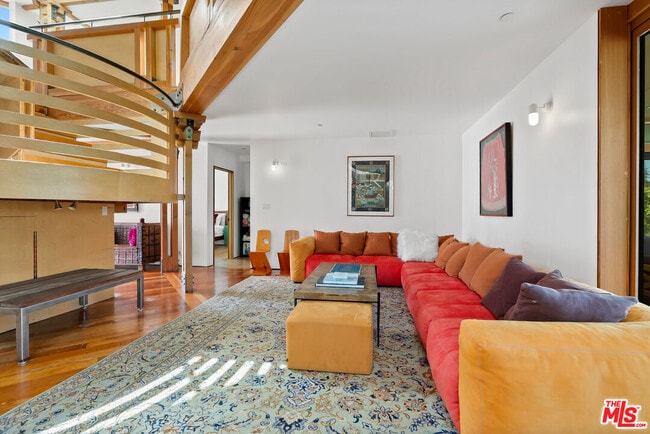 Photo - 3121 Frederick St