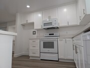 Kitchen with NEW Range & Microwave - Villa Antigua