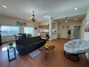 Photo - 1142 W 37th Pl
