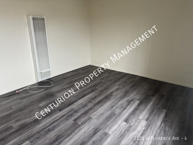 Photo - 2128 W Florence Ave Unit 4