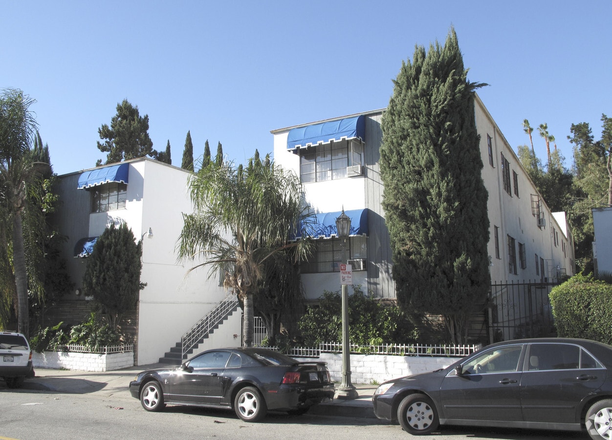 Photo - 1961 Argyle Ave