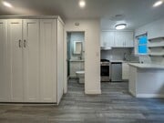 Photo - 1868 Unit 400 1/2