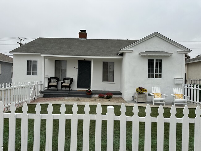 Photo - 8409 Gonzaga Ave House