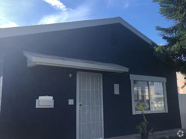 Building Photo - 0 Anaheim Blvd Rental