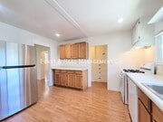 Photo - 1378 Loma Ave House