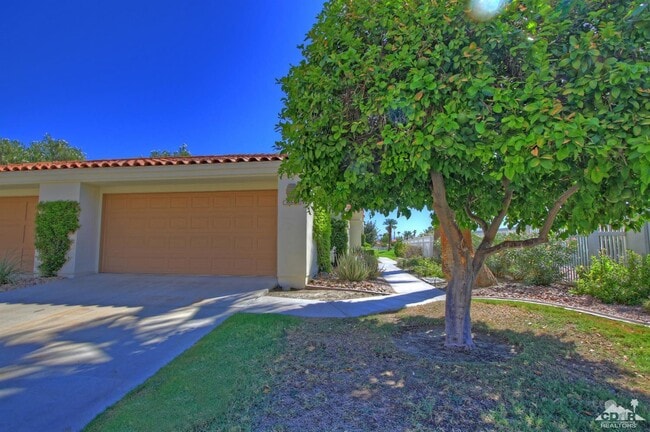 Photo - 55550 Riviera