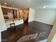 Photo - 1654 Heywood St